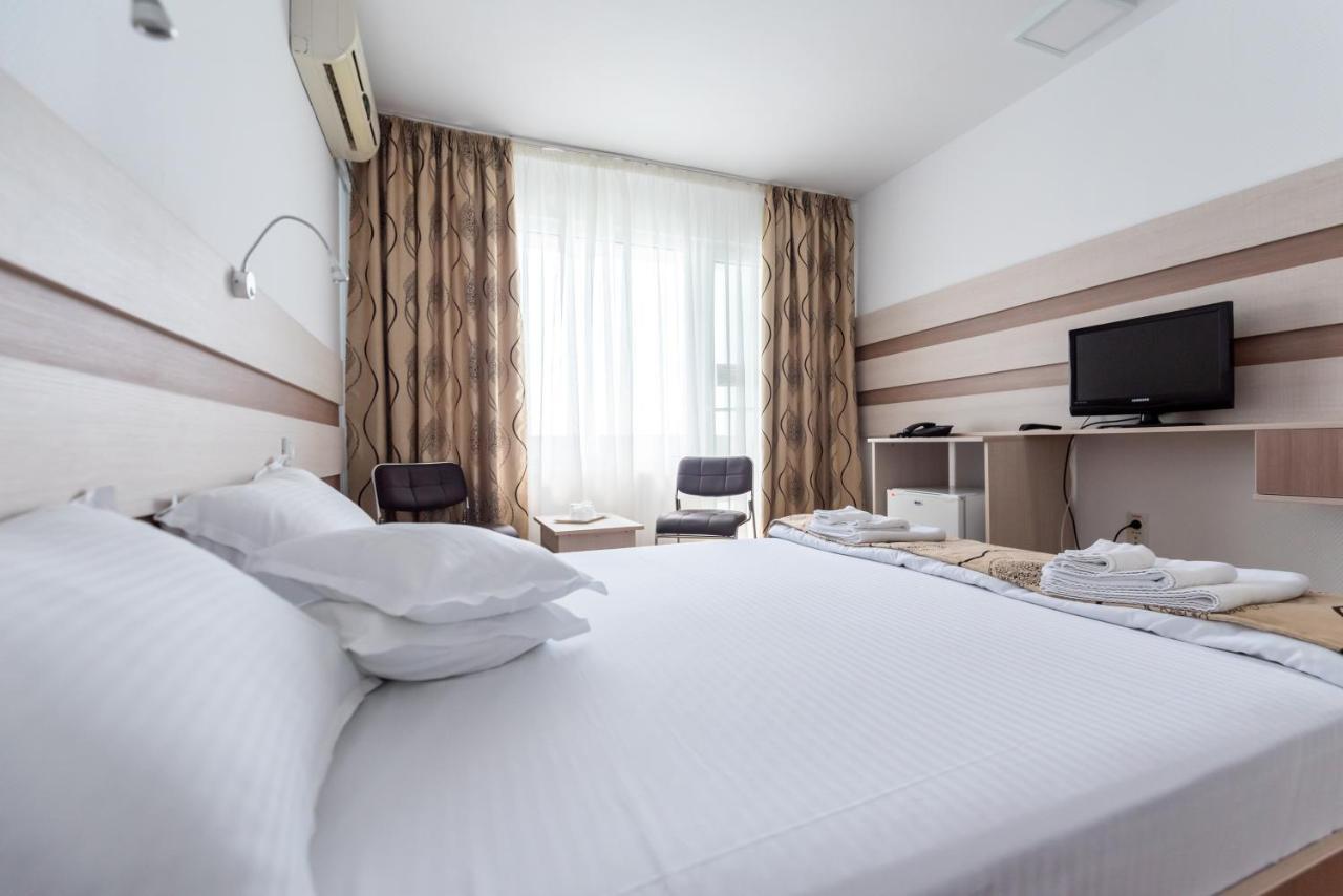 Hotel Capitol ジュピテル エクステリア 写真