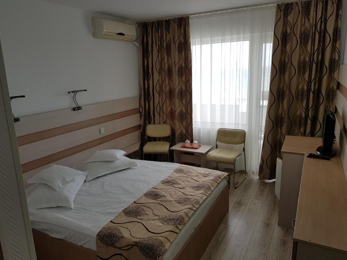 Hotel Capitol ジュピテル エクステリア 写真
